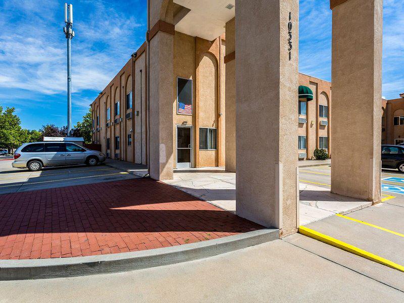 7C4A81194796FAA8C97A1DAA968E019F