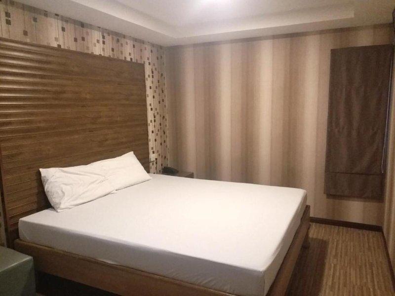 68B37C874D9DEB5A694000EF40E39423