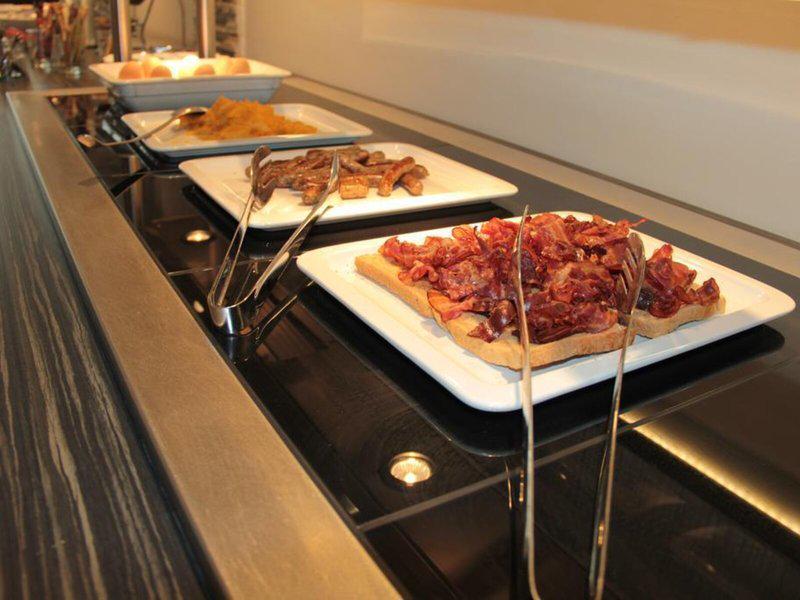 C032E09AC550F4A2A2D9F7AF31EE5EA4