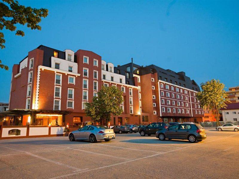 9E9FC6D37594CD6BFB190A0B7D9438BD