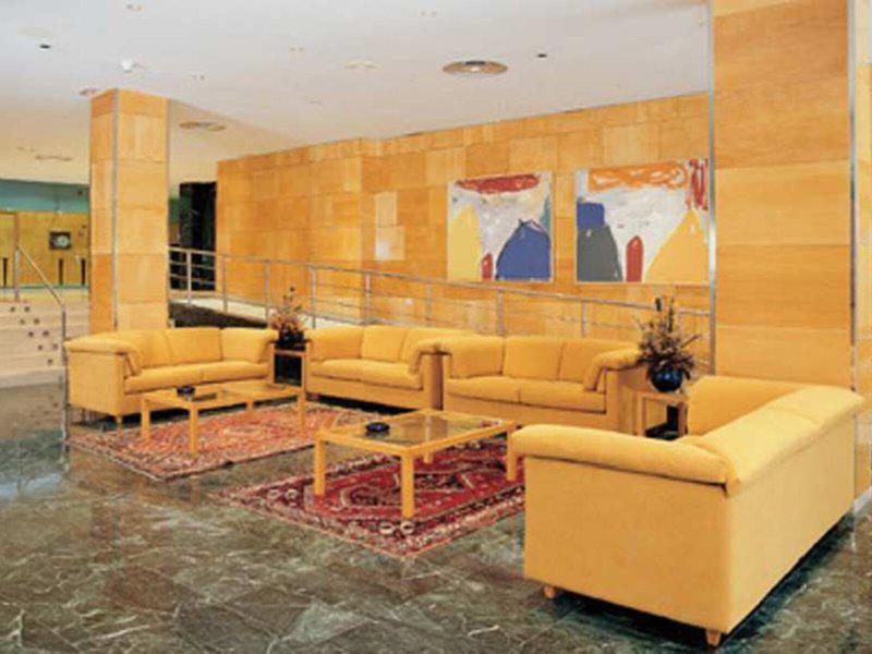 64A3982E46F3F99AF33FF65B9497E6C6