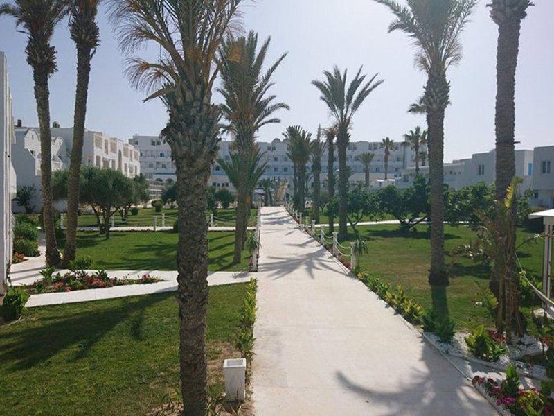 2FF55A0ACF93A91ED7D6BB7B1EAD94B8