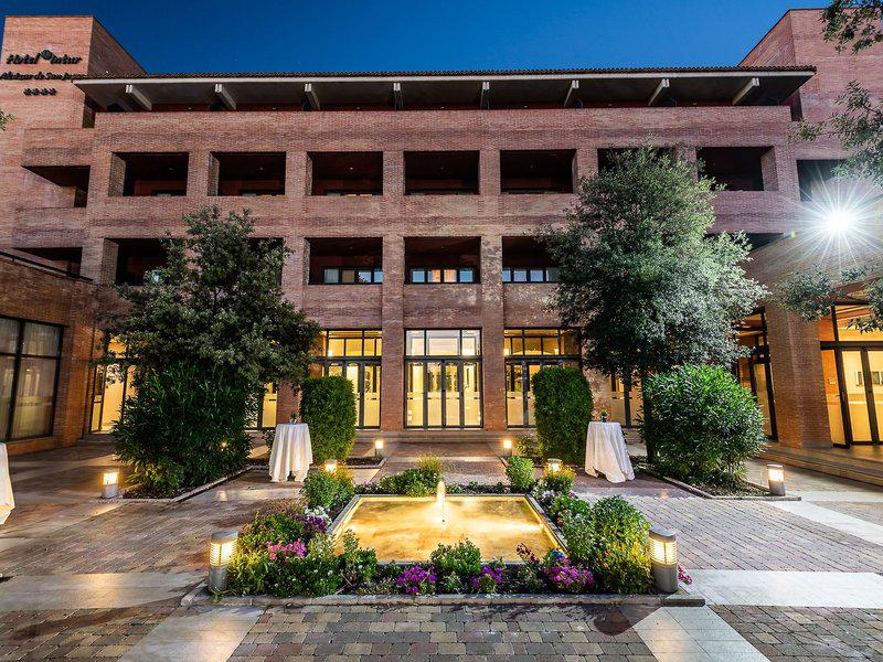 237610ADA9D3B3D15A45C04ACAB9488F