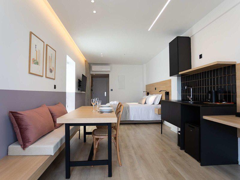 610BEF99496B5C4B413D131263B6F01C