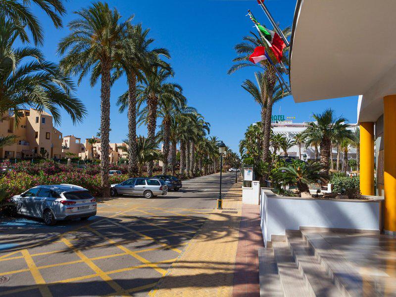 C928BB1461E3AC21C3258FA78F75C56F