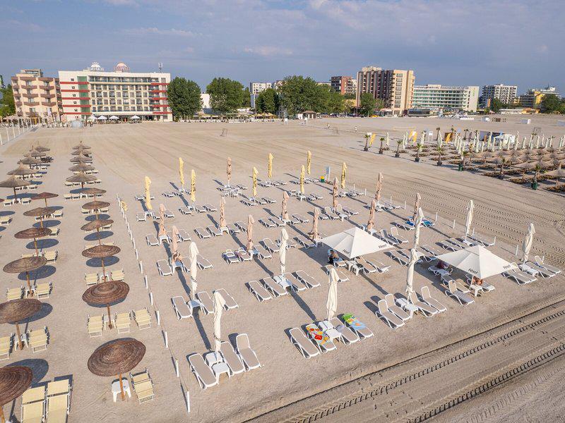 D1DF9D1F2AEDFF330D28E9F9C0952C69