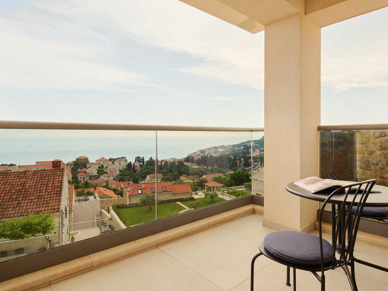 BCA7EE00CC2715968A4A8311C41CC0CF