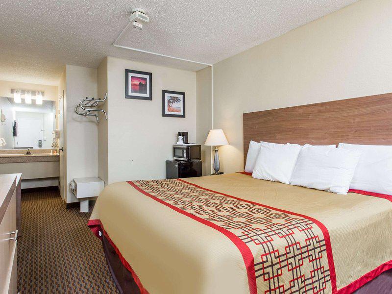 40D7609EA6C654D633386F9DA07F8C89