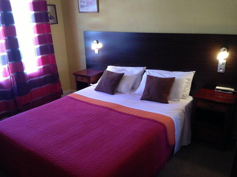 B73C77AACDE4BB9B4FF826B685B04663