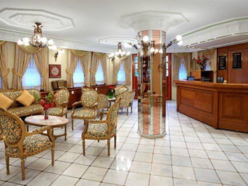 BAE9D803351955E7B9E91D94C1EEA715