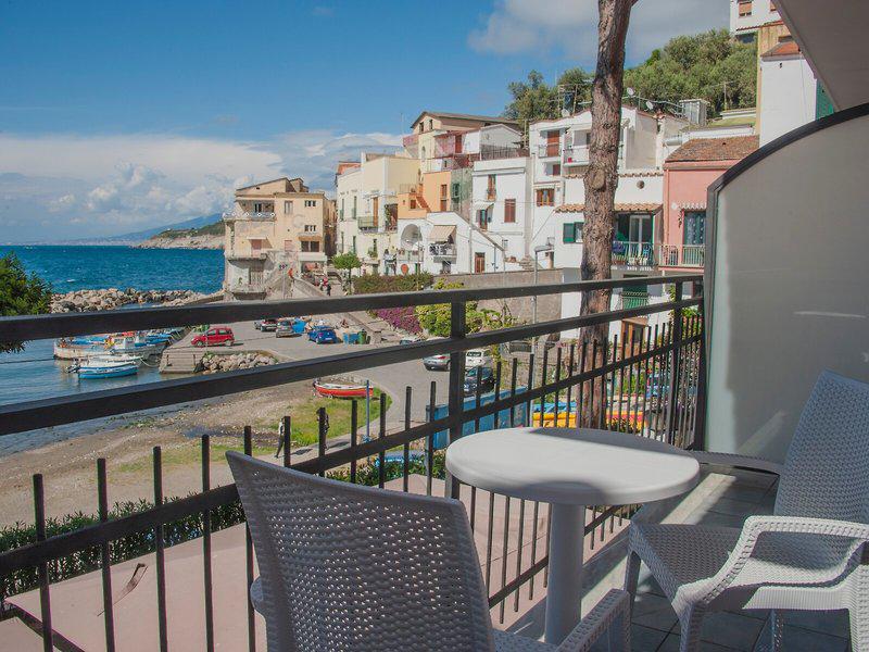 FFDBA80ABDEB016B7A5D4CC4AC0BF8A2