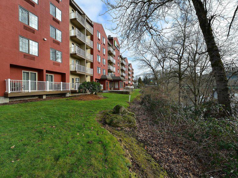 3BD8D882F3409AF7B7F665CBA04DB7CA