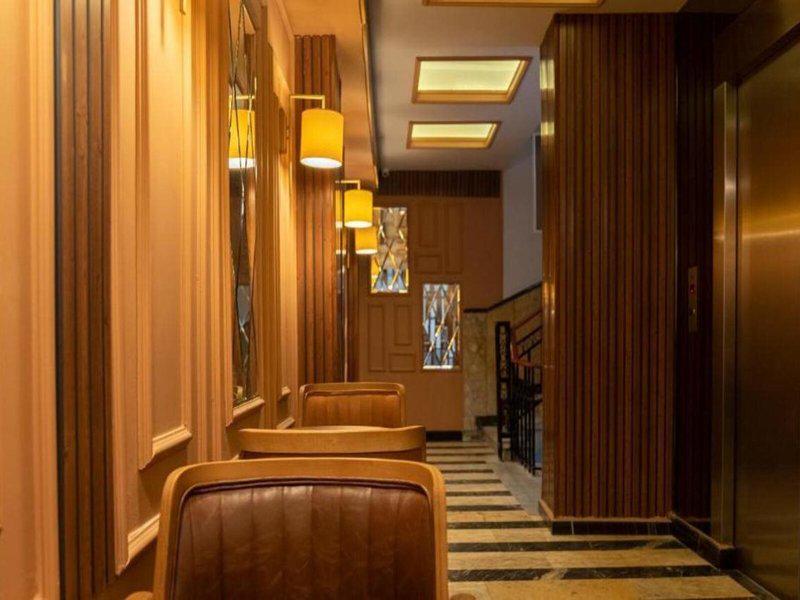 0B9D556EF8A64C3862FFD2AA38FBA1E5