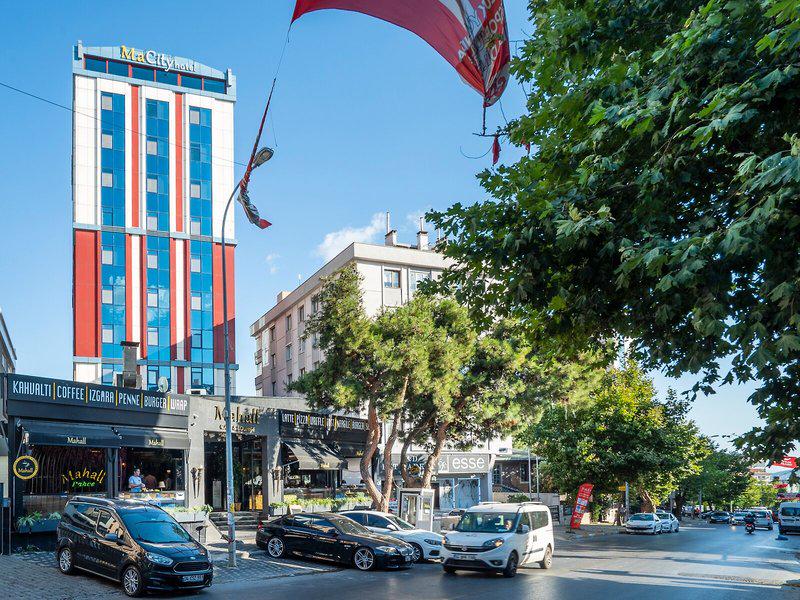 273568B85A3E4DFA1A41CDC85DE25594