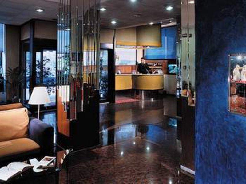 21A70447C1A1B44F7DCE054B5DE457FE