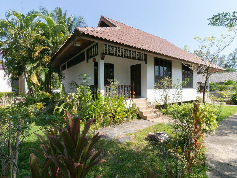 14F0502258AC42A98B0E4F33D124339B