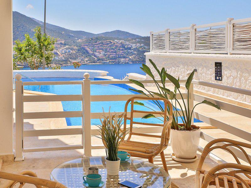 C622A6516F9C6603E61EB96467CE66F7