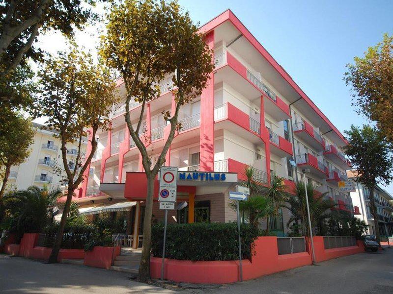 13BB8F8D56E103CF017AB3696307D195