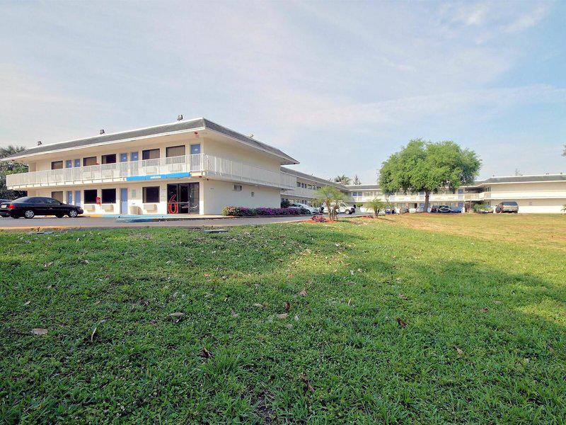 B10ECAAB74F651E258B5EBCC9327B955