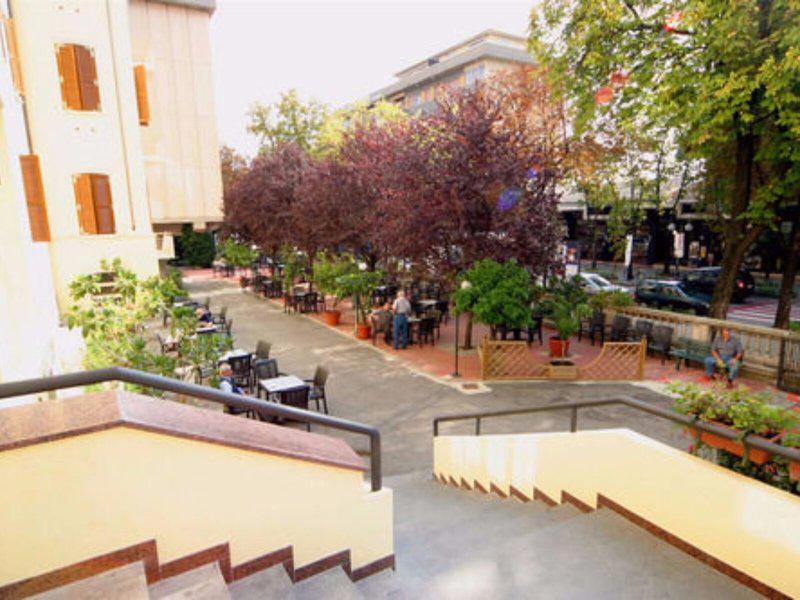 E14D583CFB55CB3DDD1221B43D3819B5