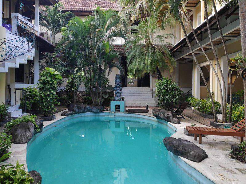 B33A7AE26384FF3798B3E94F04D5DF23