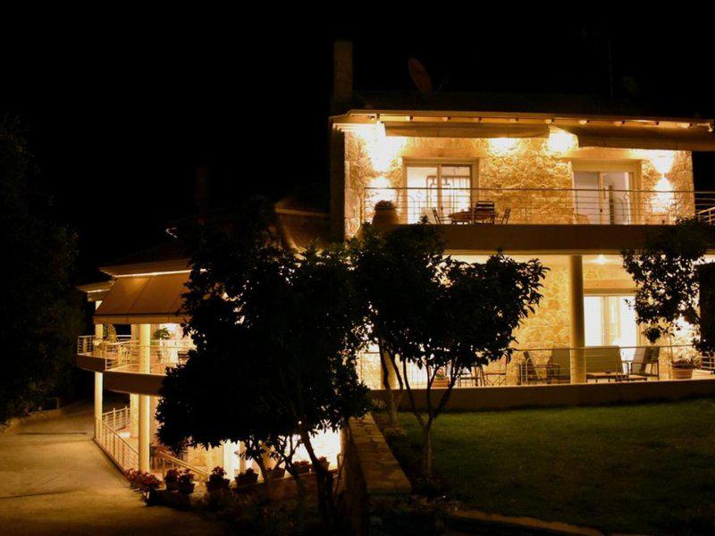 81F3AE59FCD5C0F266C0E6F96D4576D8