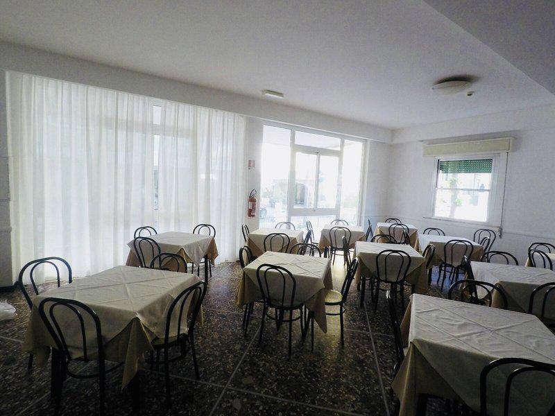 021CFEF9EBE6ED1F77AD750F24DEE282