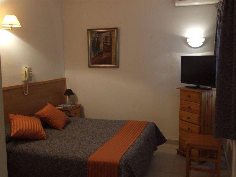 DA381DFF04E4B6DD65AA071A5746BA7D