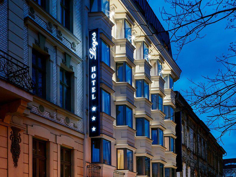 3D8C9FF354385D8A82AE44DFF0DC436B