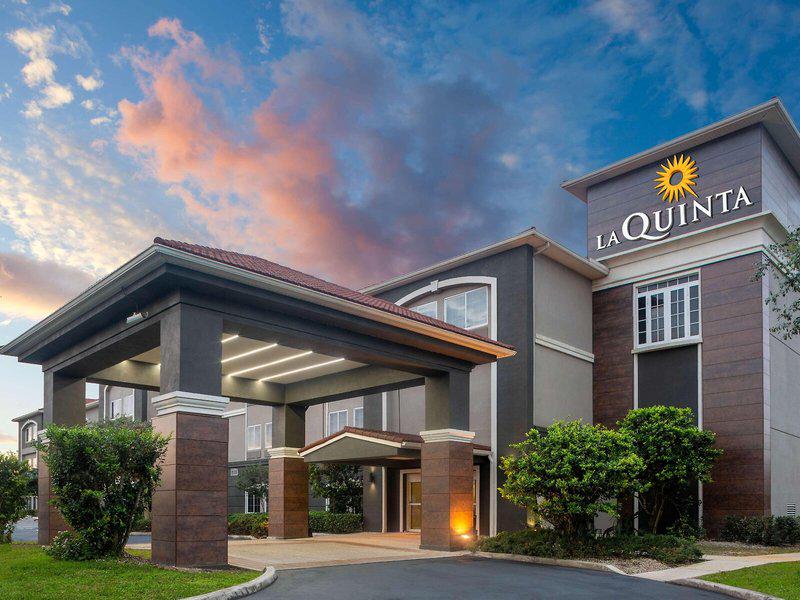 35559D7FDBAF5402645908A3D9CDD9B8