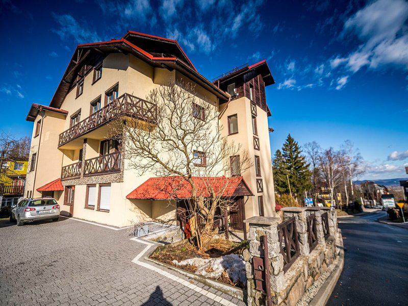 6763F9090F3EB56D86A1D254D95E0347