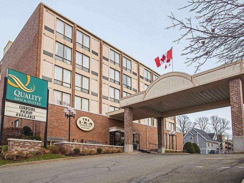 32A32DD6C33F5D2CE78B04011A77830D