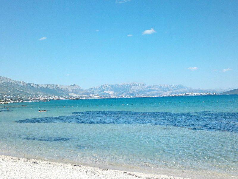 B9AB519CF5E94DA5C68A430353BA0522