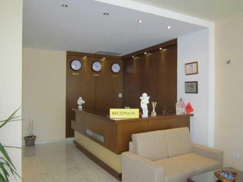 5FE4AF92682206D04AB8BA863D0FAD14