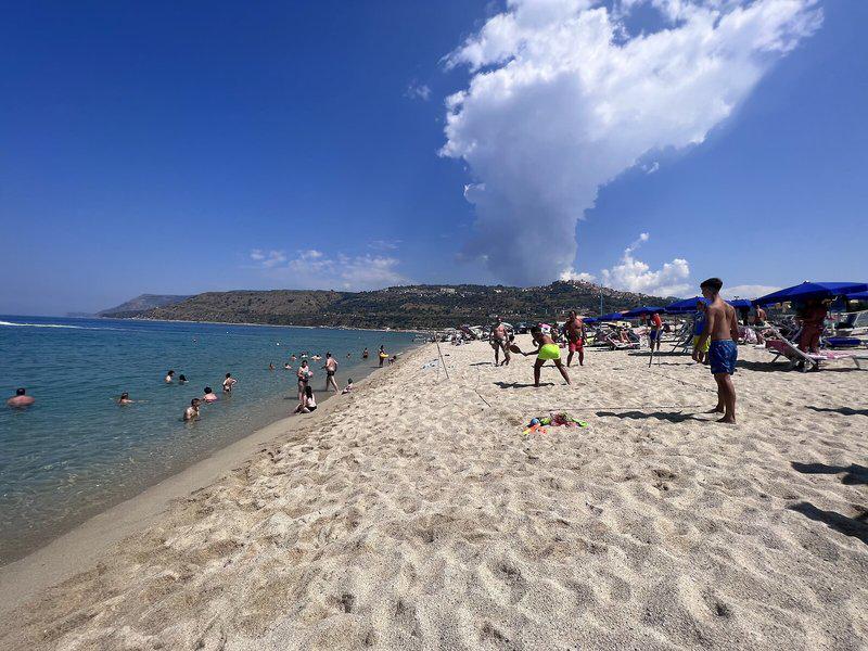 DE3899BCBF26D080B8EF78B68DEBF53C