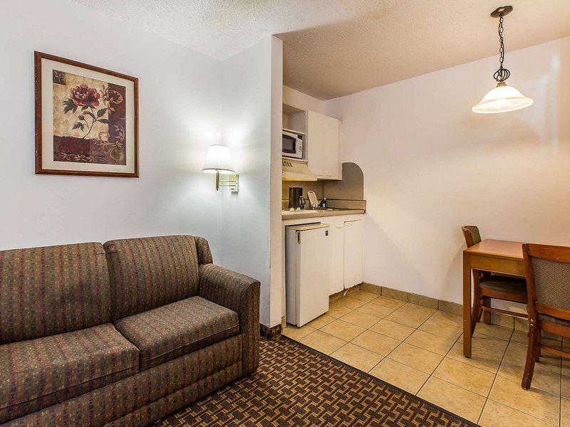 83A2AAD4B4264FA12C55A50D1E815480