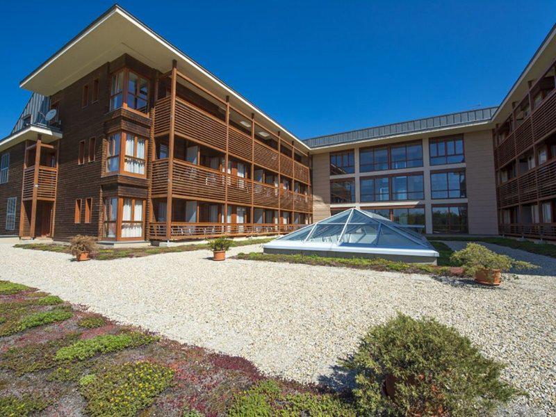 09BD15212A70C80BC4D2F3E5BA46D097