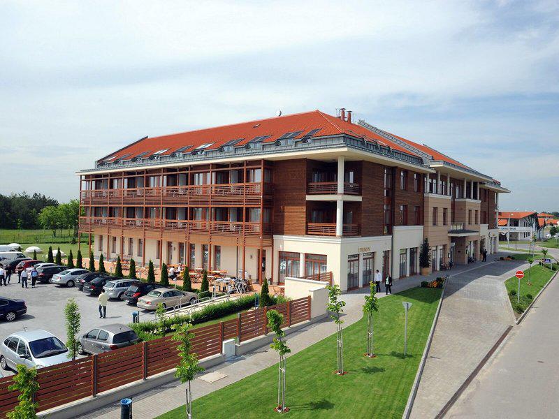 B152F062FA4A0392D8893B10AE2B9632