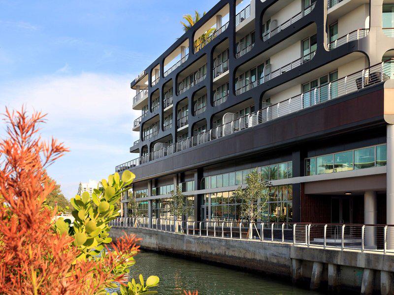 A44DD79E90AF6601A365770552293042