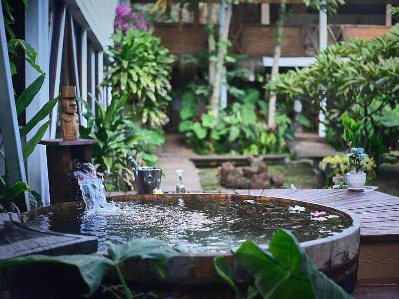 B311AA17402592214D5A5DE0F00E8823