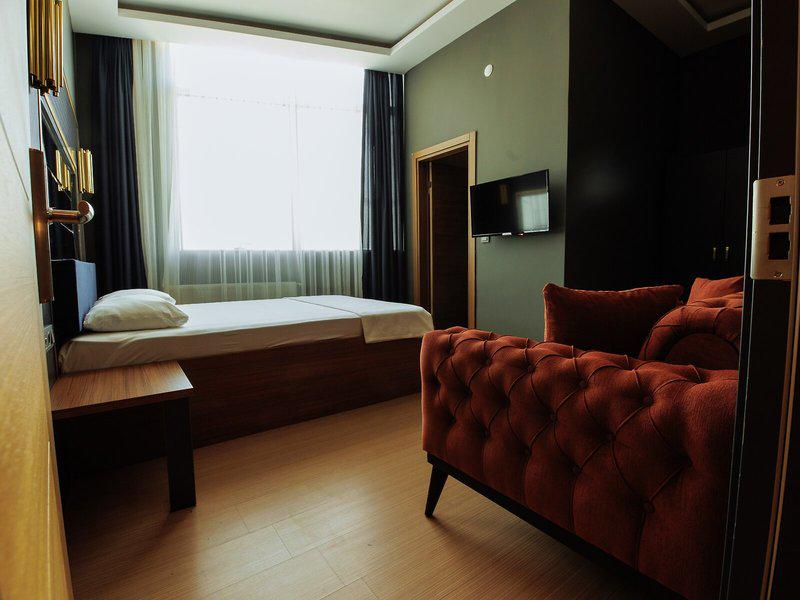 52BACD3BF966212E6035AFF2AA771FCC