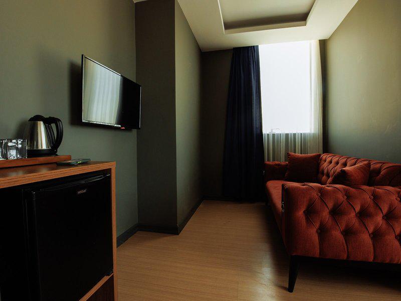 89BA505E60FC3D559B90F3257392F33A