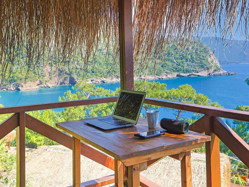 E7F13264815638A1CB16461E1C580B04