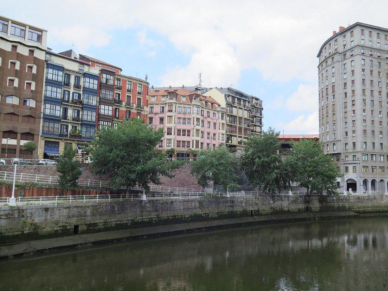 2FEFA4884A40D3FB154856B250436EDB