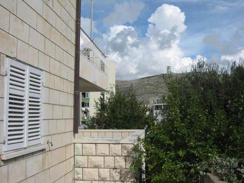 505E349D19BF7EC50F219435C2B9C12F