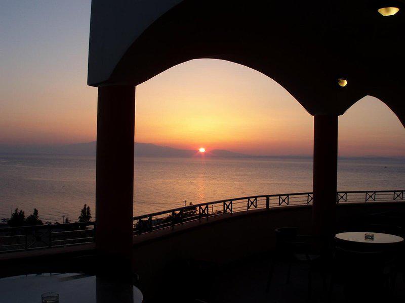 68EB9AC51FD14C8E0A775722FB261808