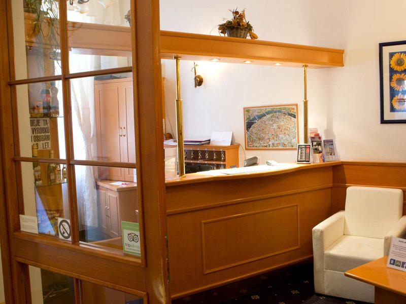 EE5947CEF169CA23E1D3A55DADC4AE17