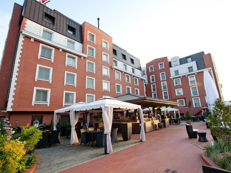 00B84889A85E5667D3D0281C8ACB547C