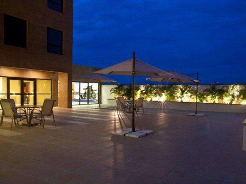 331083A095609A37ECE2B0F794C48640