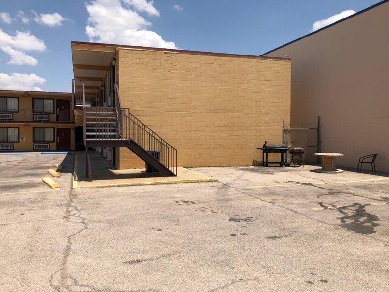 98BED20F721AC79D73162835563495AF